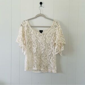 Rue21 Cream Lace Flutter Sleeve Top